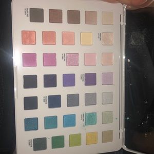 Sephora Pantone universe palette